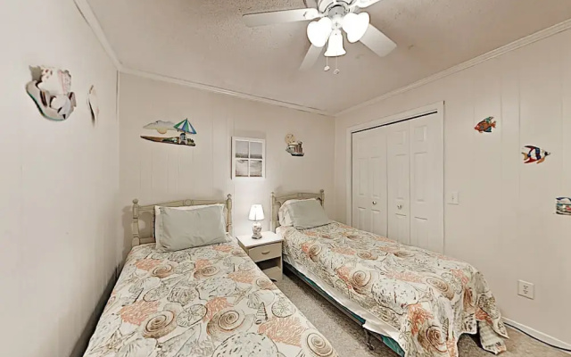237apabe 2 Bedroom Condo