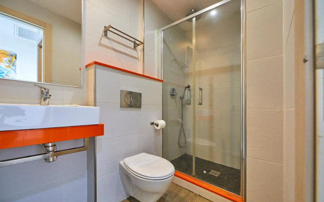 AHOI! Urban Beach Hotel