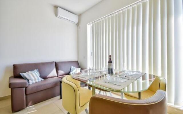 Gzira Penthouse