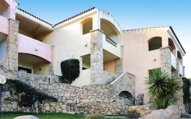 Apartment in Cannigione Near Sea Beach