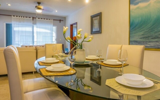 Magic Paradise A6 3 Bedroom Condo by Redawning