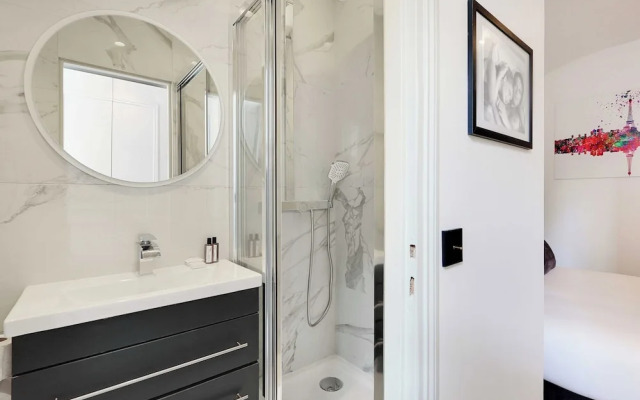 Modern Apartment & Terrace - 2br/6p - Near Nation