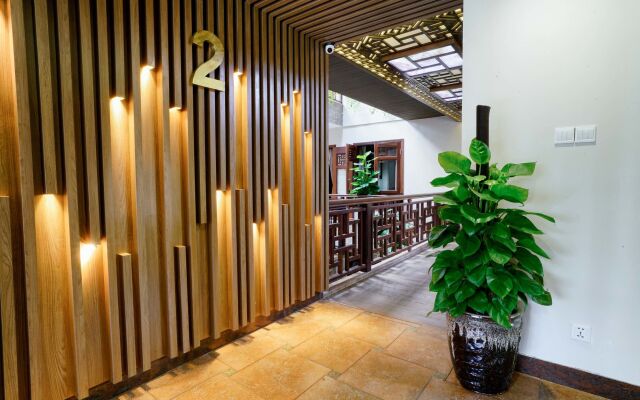 PnP Exclusive Apartment and Hotel