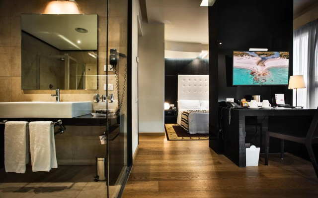 Sardegna Hotel, Suites & Restaurant