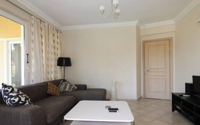 Villa TR07 by Joylettings