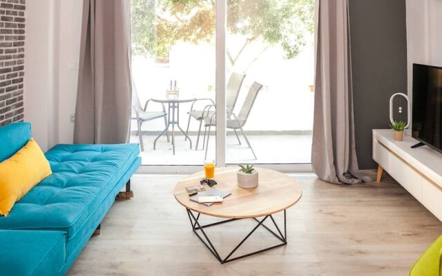 Secret Loft, 2min Walk From The Beach, High Tech