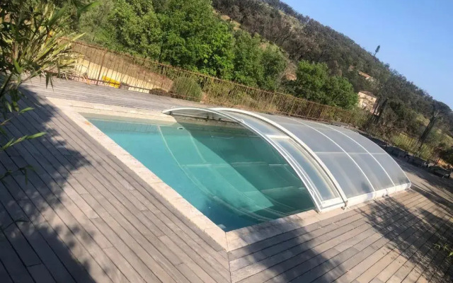 Belle villa 200m² Grimaud (flipers, babyfoot et piscine)