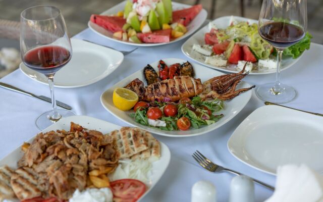 Cronwell Platamon Resort