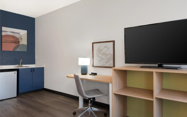 Spark by Hilton Wilmington