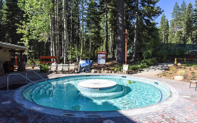 3160 Aspen Grove