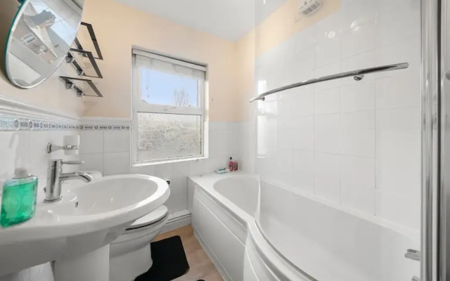 Contractor 3-bed Long-stay Discounts & Parking