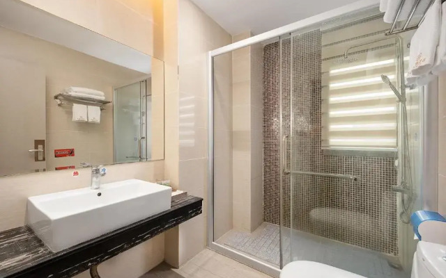 Frida Hotel Guangzhou Baiyun Airport