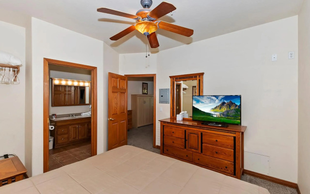 Robinhood Resort