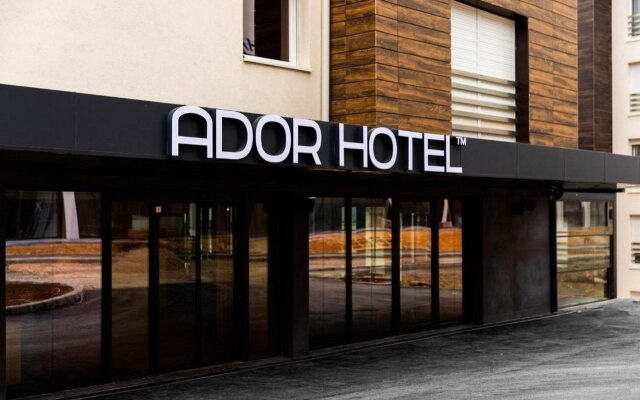 Ador Hotel