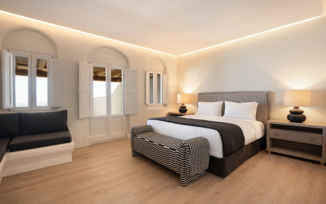 Nero Luxury Suites