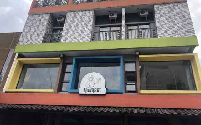 Oyo 3255 Enam Delapan Guest House Syariah