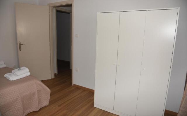 J&B Maisonette House