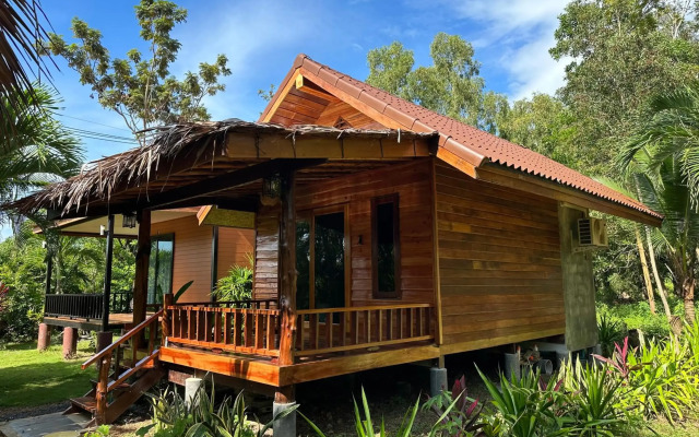 Koh Jum Hostel