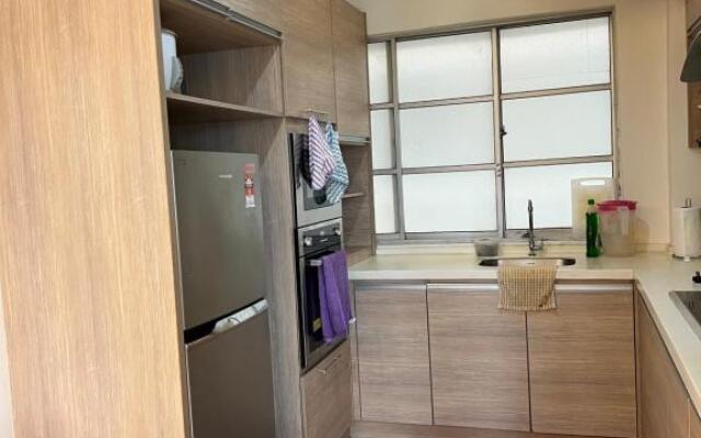 Rusnoor Homestay @ Elaeis 2 Bukit Jelutong