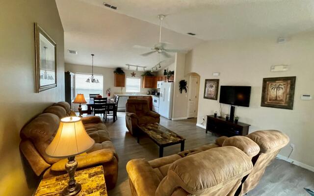 Grand Family House With Private Pool Near Disney Parks