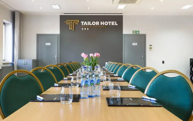 Tailor Hotel Sport & Conference