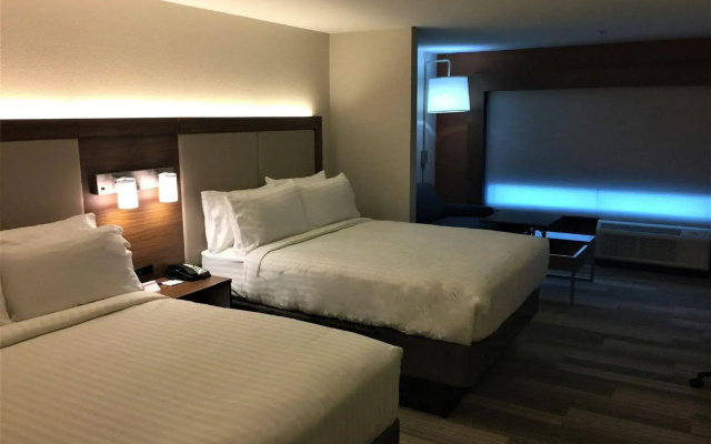 Holiday Inn Express & Suites Danville by IHG