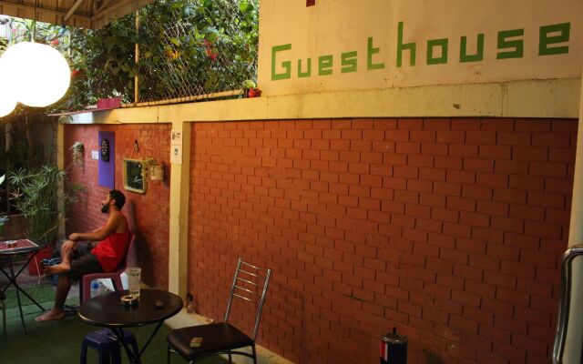 Yaya Guesthouse - Hostel