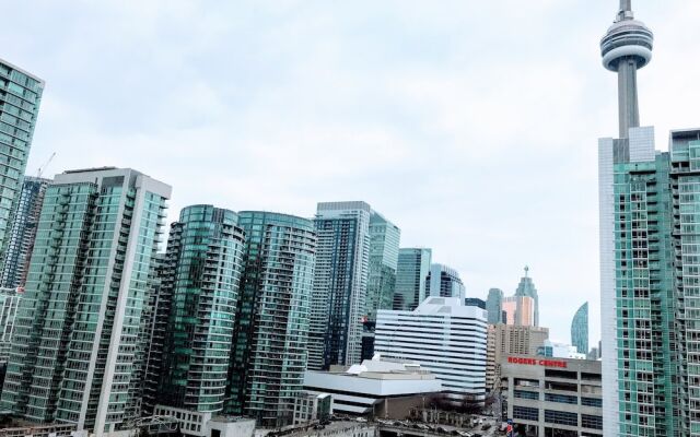 Room near Blue Jays CN Tower