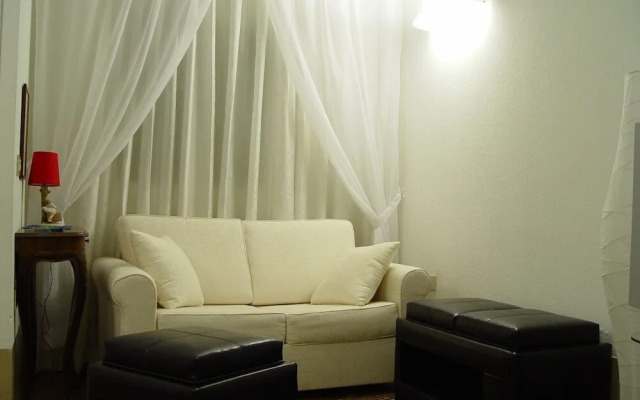 Sunny Venice Apartment