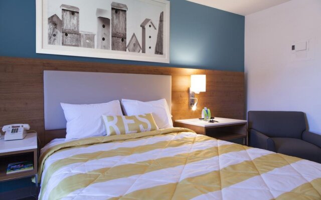 InTown Suites Extended Stay Houston TX - Cypress Station