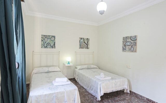 Spacious Holiday Home in Ubrique With Swimming Pool