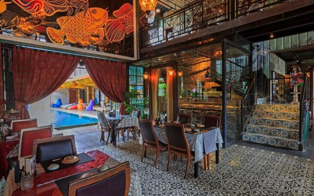 Sama Sama Suites and Restaurant