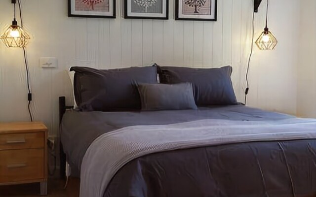 Bright @ Home - cosy cottage