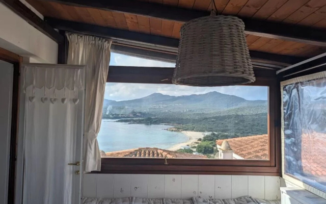 Charming Apartment Near Spiaggia Bianca