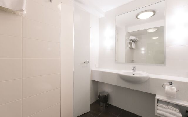 St Ives Apartments