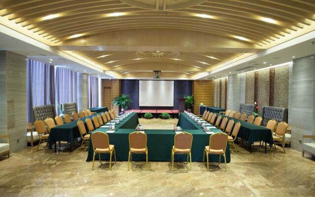 Fengxiang hot spring Hotel