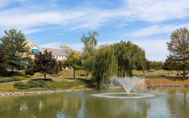 Staybridge Suites Chantilly - Dulles Airport by IHG