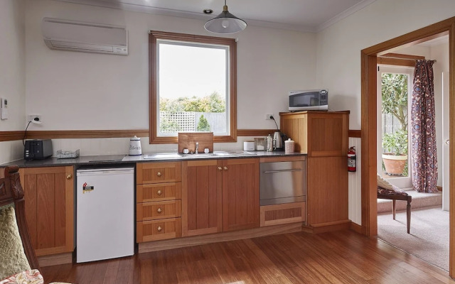 Box Cottage Apartment