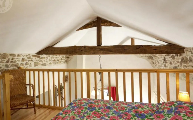 Gîte Saint-Marcel-de-Félines, 1 pièce, 2 personnes - FR-1-496-173