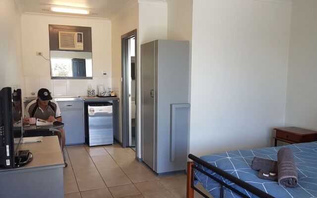 Coolgardie GoldRush Motels