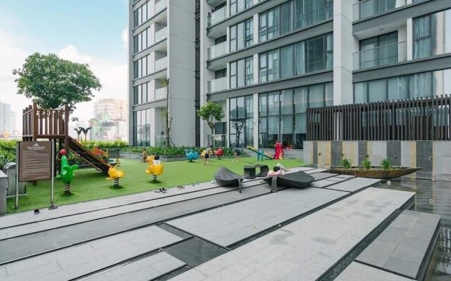 Homefromhome Metropolis Apartments