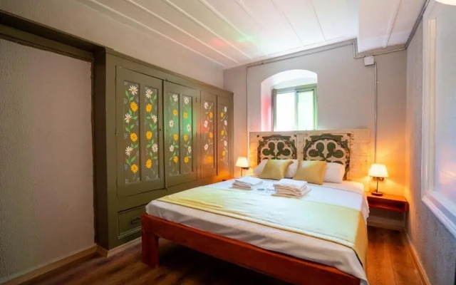 Latibule Macaron Guest House