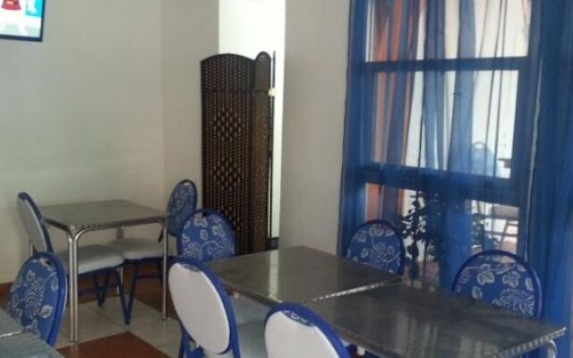 Hostal Plaza Yu