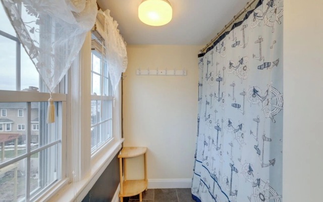 < 1/2 Mi to Boardwalk: Roomy Wildwood Retreat!