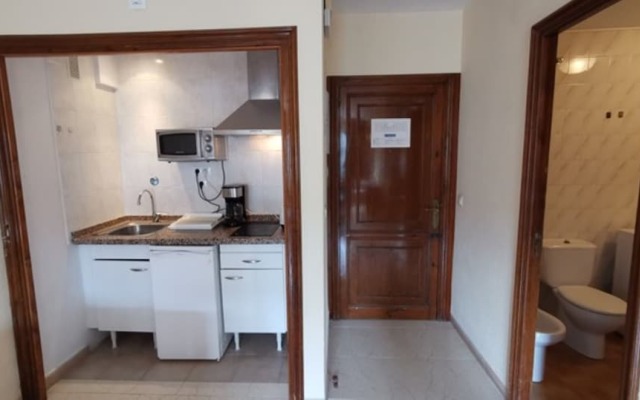 Apartment - 1 Bedroom with Pool, WiFi and Sea views - 107878