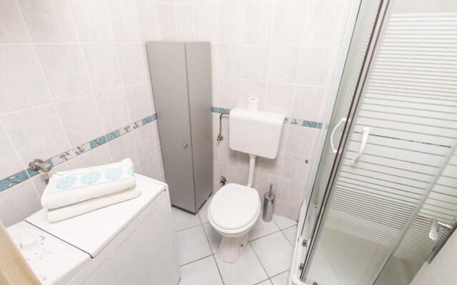 Awesome Apartment in Mandre With Wifi and 2 Bedrooms