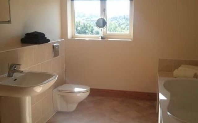Thistledo House Bed & Breakfast