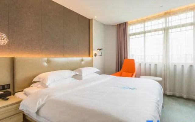 Poshtel (Canton Tower Consulate)