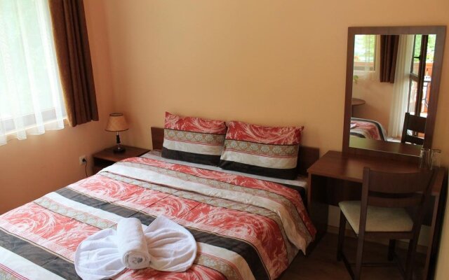 Semeen Hotel Han Dyavolski Vodi