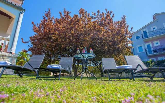 Lovely villa with a large garden, a private pool and panoramic view - Villas_and_Bungalows in Porec - Photo 3